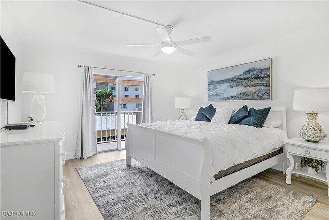 property at 3000 Gulf Shore Blvd N