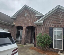 8918 Autumnbrooke Way in Montgomery, AL - Building Photo - Building Photo