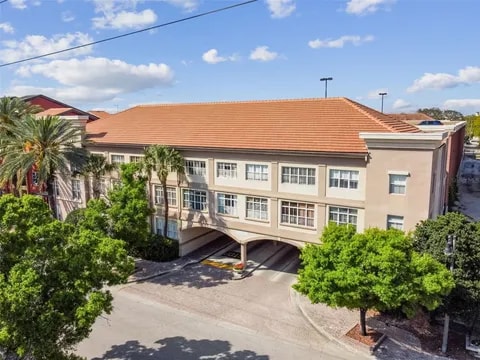 property at 2331 W Horatio St