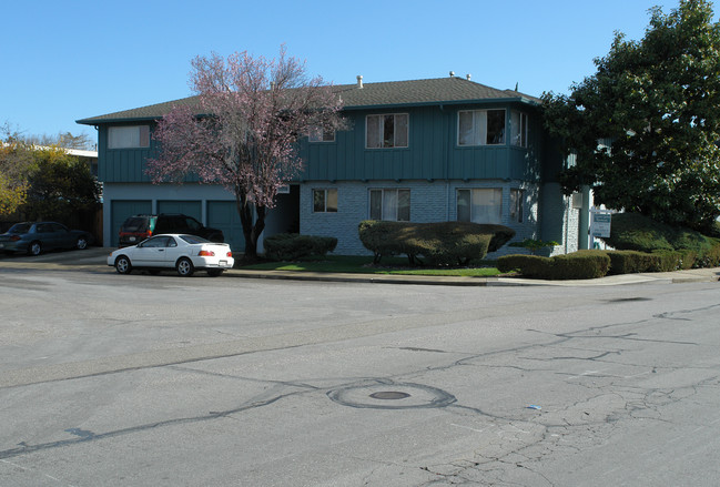 Five 10 Walker in Mountain View, CA - Building Photo - Building Photo