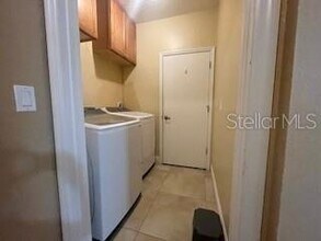 1562 Payette Ln in West Melbourne, FL - Foto de edificio - Building Photo