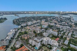 9300 Bay Harbor Terrace in Bay Harbor Islands, FL - Building Photo - Building Photo