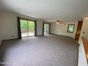 12 Lake Ave in Ballston Spa, NY - Building Photo - Building Photo
