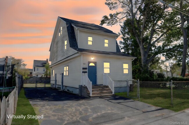 property at 39 Chapman Pl