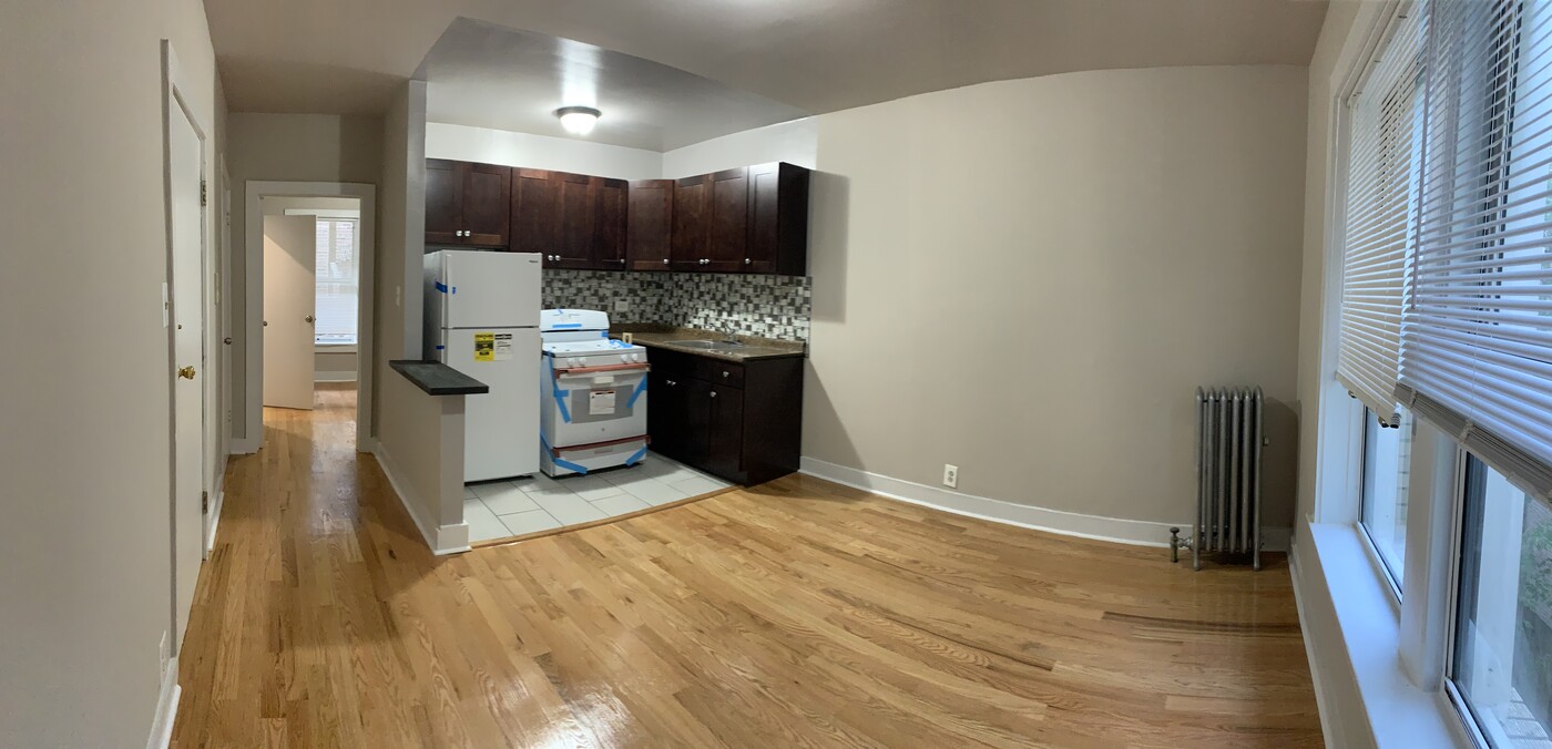 5668 N Ridge Ave, Unit 2N in Chicago, IL - Building Photo