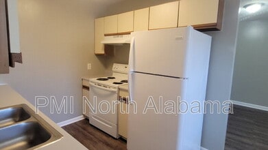 4421 Bonnell Dr in Huntsville, AL - Building Photo - Building Photo