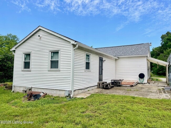 property at 4305 Reas Ln