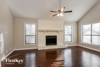 440 Julie Anne Way in Woodstock, GA - Building Photo - Building Photo