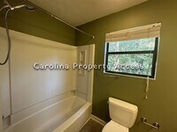 213 Cedarwood Ln photo'