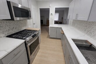 220 University Blvd E in Silver Spring, MD - Building Photo - Building Photo