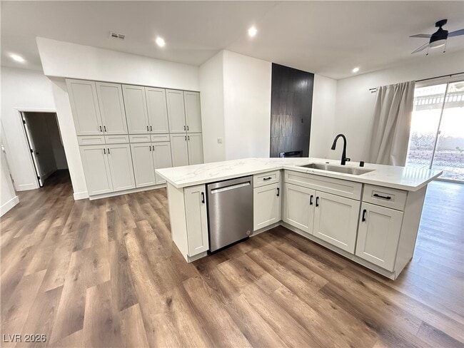 10024 Pinnacle View Pl