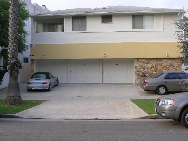 938 9th St in Santa Monica, CA - Building Photo - Building Photo