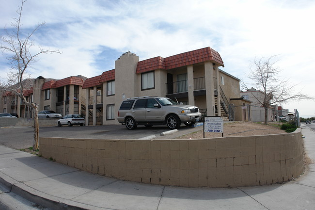 6921 Kepler Dr in Las Vegas, NV - Building Photo - Building Photo