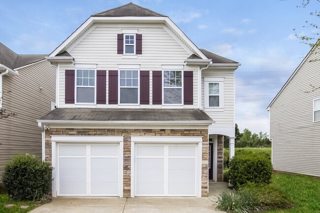 property at 900 Gardenia Curve