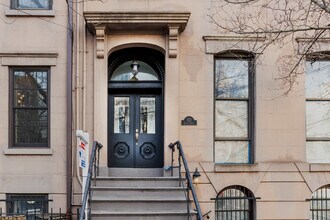 123 Grand St in Jersey City, NJ - Building Photo - Building Photo