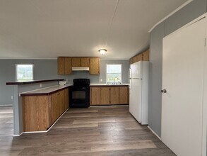 1030 Millers Chapel Rd in Greeneville, TN - Building Photo - Building Photo