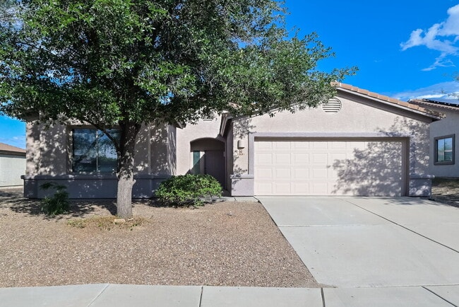 property at 13681 E Vía Valle De Lobo
