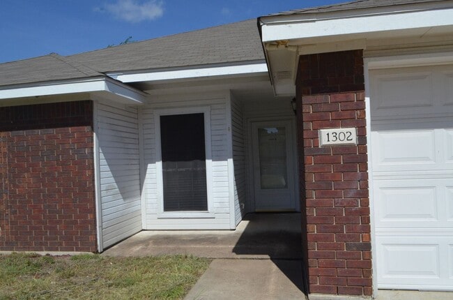 1302 Creek St in Copperas Cove, TX - Building Photo - Building Photo