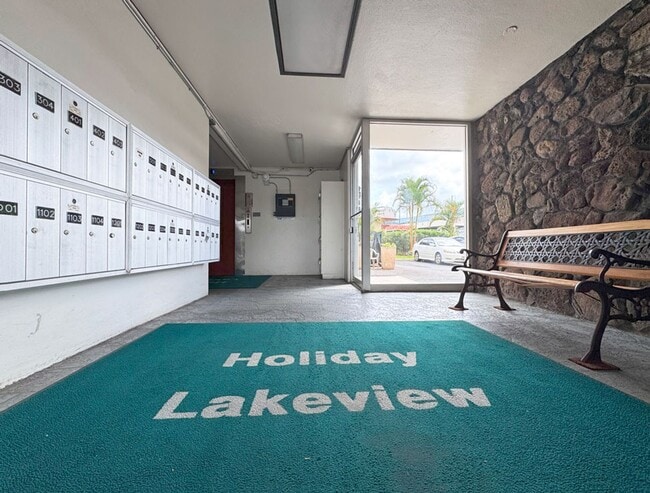 949 Ala Nanala St in Honolulu, HI - Building Photo - Building Photo