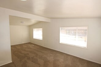 2208 E 3rd Ave in Flagstaff, AZ - Building Photo - Building Photo