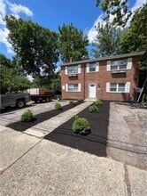 100 Clinton Springs Ave, Unit 4 in Cincinnati, OH - Foto de edificio - Building Photo