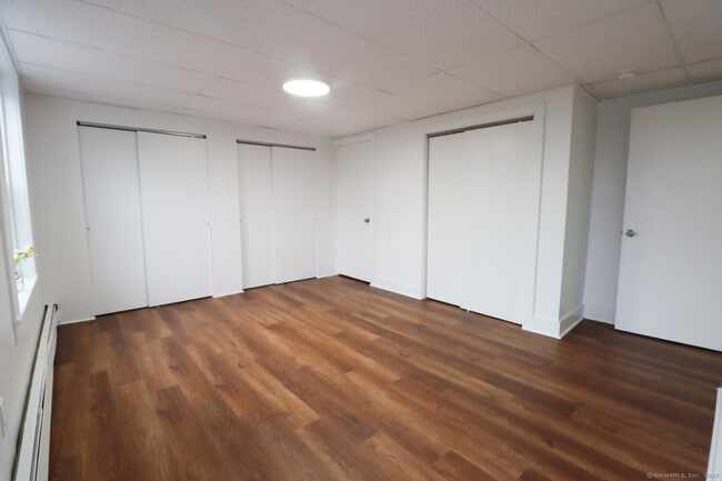 156 Garfield Ave in New London, CT - Building Photo - Building Photo