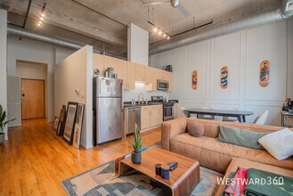817 W Washington Blvd in Chicago, IL - Building Photo - Building Photo