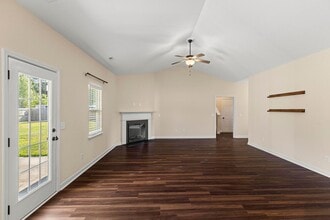 113 Anderson Ave in Holly Ridge, NC - Building Photo - Building Photo