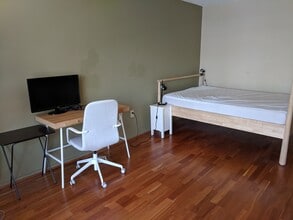 2020 Walnut St, Unit 11g in Philadelphia, PA - Building Photo - Building Photo