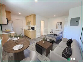 4239 W 64th St in Los Angeles, CA - Building Photo