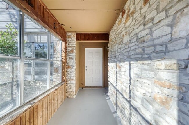 11310 Powder Mill Trail in Austin, TX - Building Photo - Building Photo