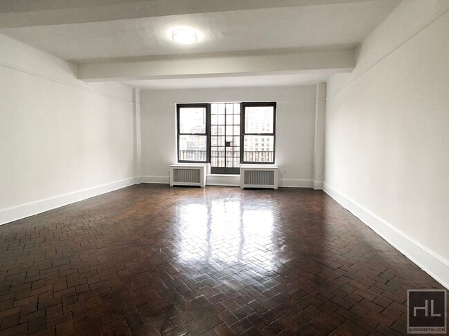 160 W 73rd St