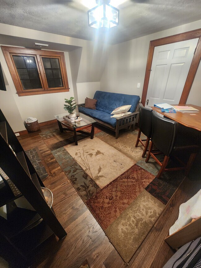 72 Woodbridge Ter Rentals in South Hadley, MA