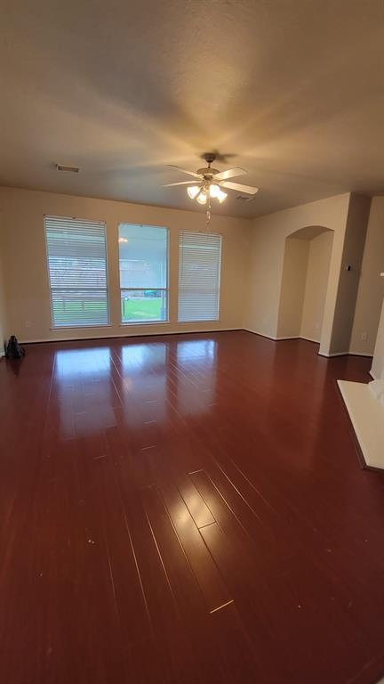 5310 Laura Lee Ln in Pasadena, TX - Building Photo - Building Photo
