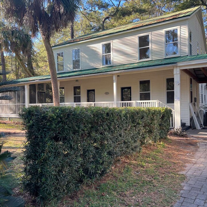 30 Vinel Ln in Bluffton, SC - Building Photo