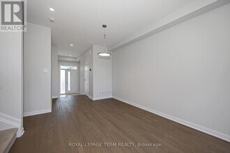 265 Bankside Wy in Ottawa, ON - Building Photo - Building Photo