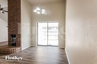 2216 Turf Club Dr in Arlington, TX - Building Photo - Building Photo