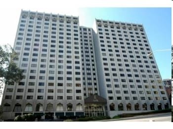 Park Lane On Peachtree in Atlanta, GA - Building Photo - Building Photo