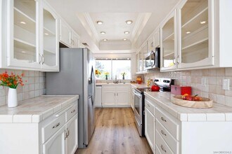 105 Linares Ct in Solana Beach, CA - Building Photo - Building Photo