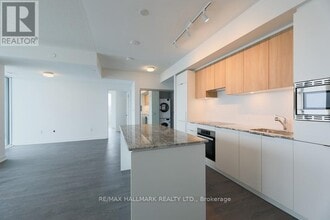 20 O'Neill Rd in Toronto, ON - Building Photo - Building Photo