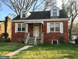 5019 Kenesaw St in College Park, MD - Building Photo