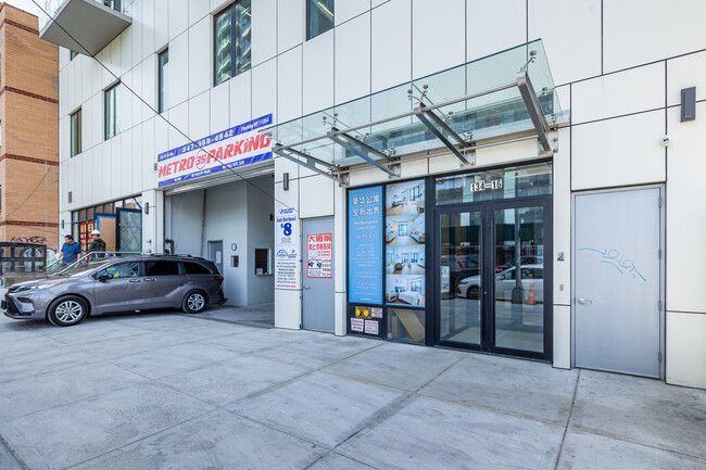 35th Street Condominium in Flushing, NY - Building Photo - Building Photo