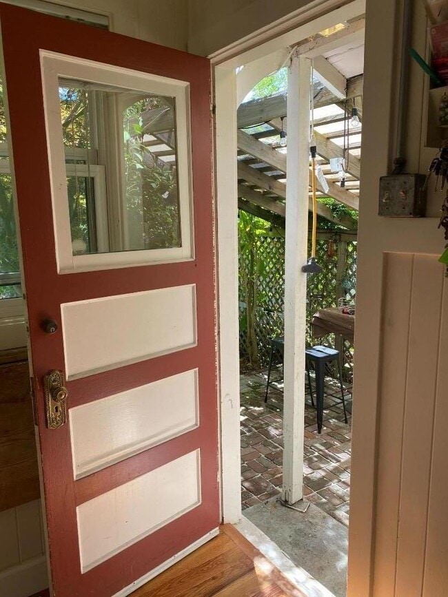 834 Kipling St in Palo Alto, CA - Building Photo - Building Photo