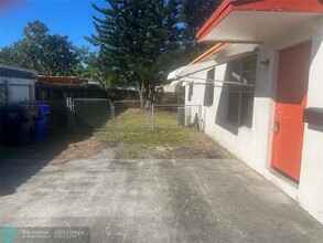 1410 N 69th Ave in Hollywood, FL - Building Photo - Building Photo