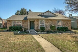 1318 Springview Dr in Allen, TX - Building Photo