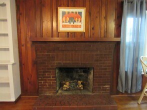 1537 E Ocean View Ave in Norfolk, VA - Building Photo - Building Photo