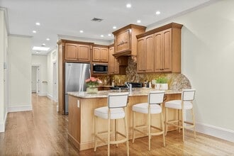 330 Newbury St, Unit PH in Boston, MA - Building Photo - Building Photo