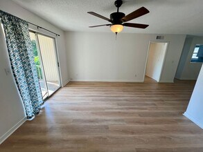 3600 Chateau Dr in Columbia, SC - Foto de edificio - Building Photo