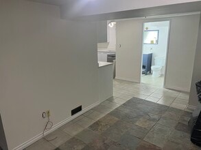 3285 8th Av W in Vancouver, BC - Building Photo - Building Photo