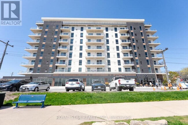 118 West St in Port Colborne, ON - Building Photo - Building Photo